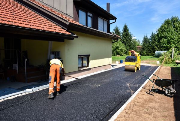 Blacktopping Service in North Little Rock